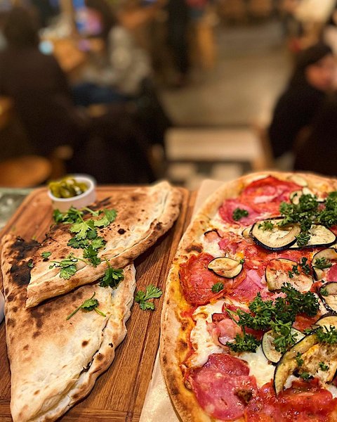 Pizzar pentru Paine si Vin,